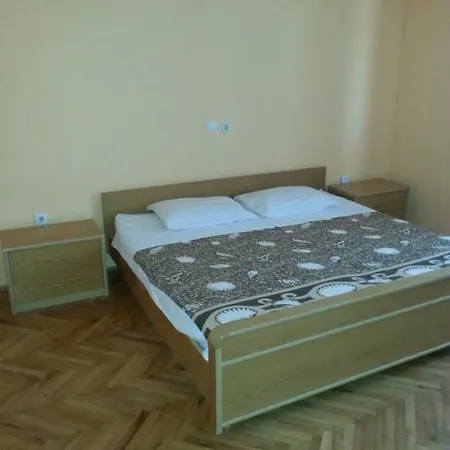 Niko * Biograd na Moru