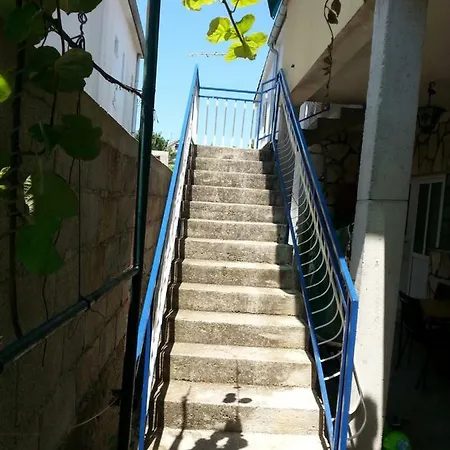 Niko Apartman